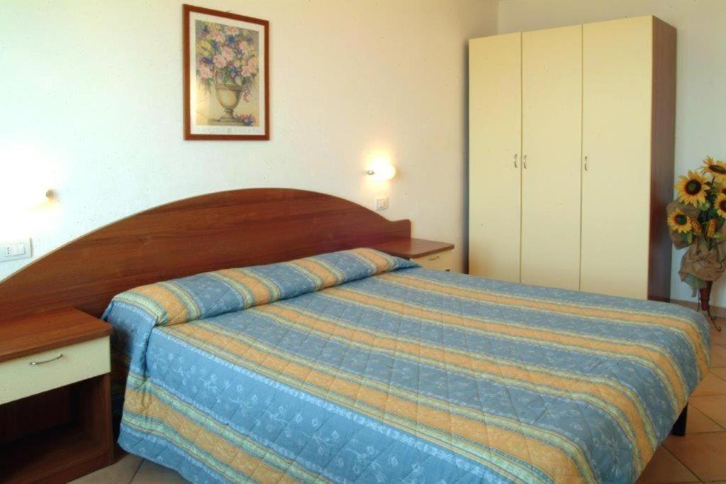 רימיני Residence Carioca מראה חיצוני תמונה