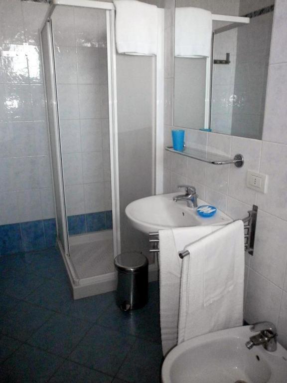 רימיני Residence Carioca מראה חיצוני תמונה